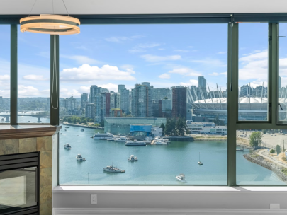 1128 Quebec St Vancouver BC Canada - V6A 4E1