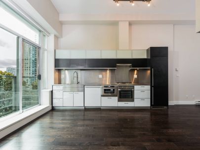 Luxury Living! DOLCE 1 Bed/1 Bath Loft in Downtown Vancouver For Rent