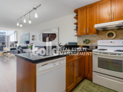 950 Drake St, Vancouver, BC V6Z 2B9, Canada